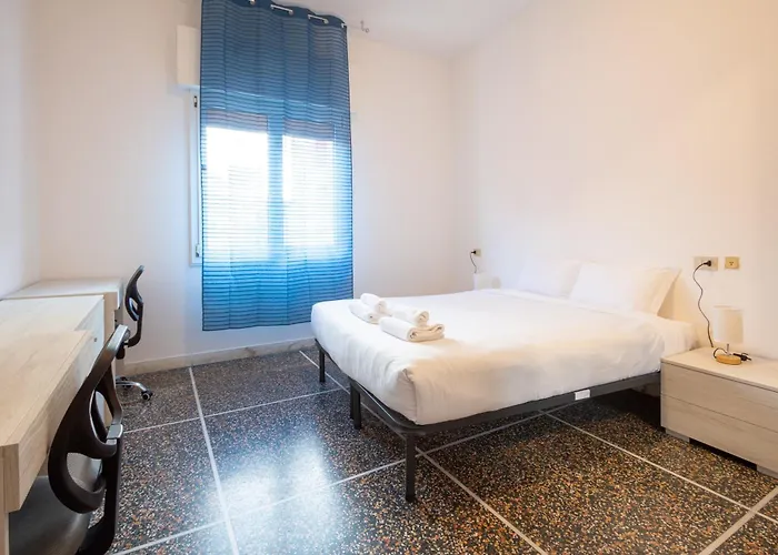 Realkasa Vicolo Otto Colonne بولونيا